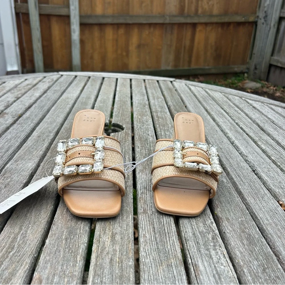 Size 6 Women's Kathleen Raffia Buckle Block‎ Heels - A New Day summer spring